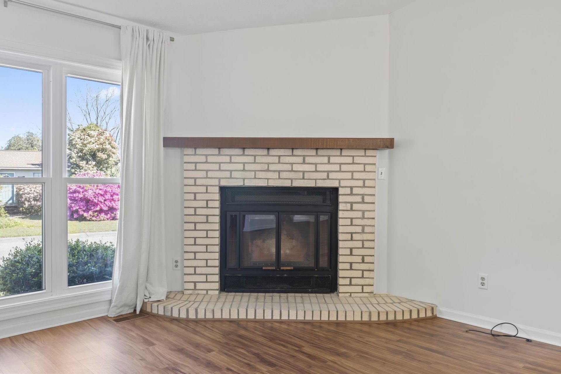 1110 Cypress Cove Photo 6