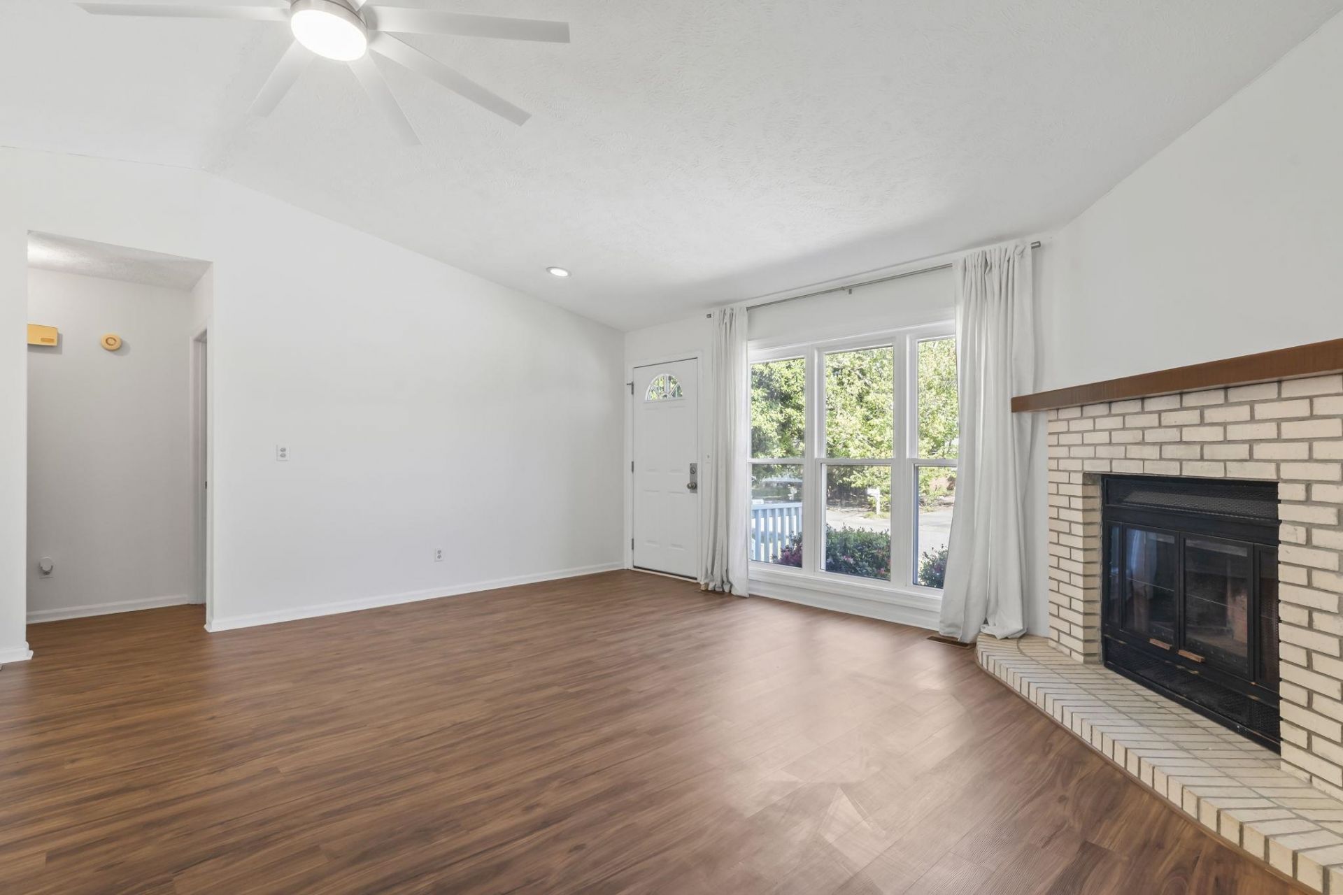 1110 Cypress Cove Photo 8