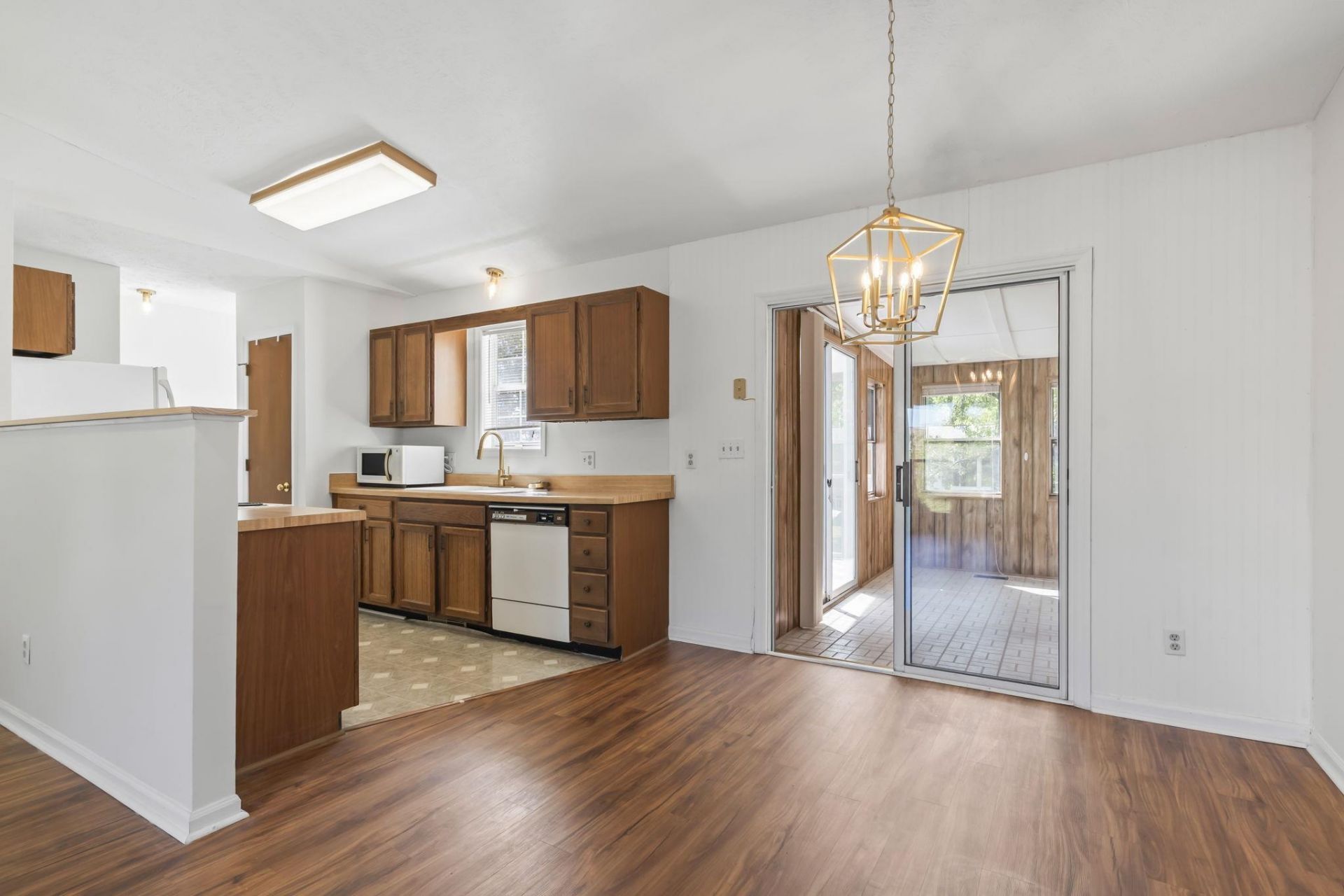 1110 Cypress Cove Photo 9