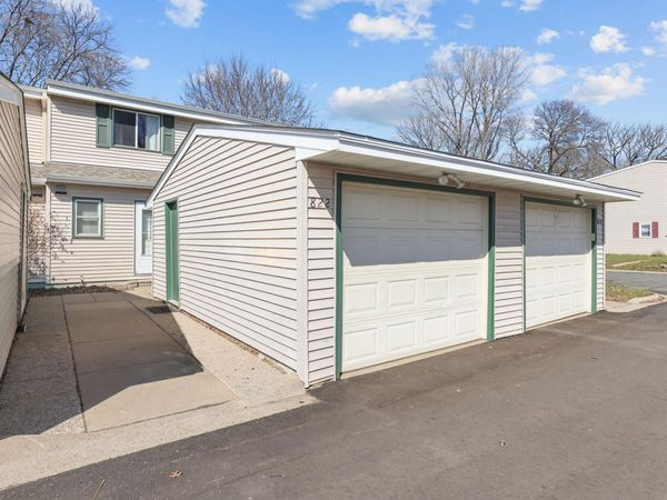 822 Woodgate Drive , Vadnais Heights, MN 55127