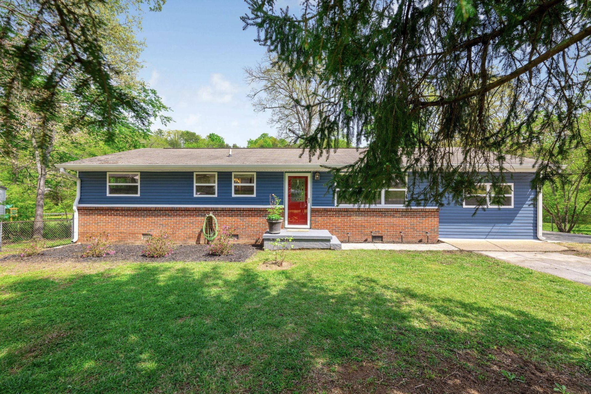 4604 Eldridge Road , Hixson, TN 37343 Main Photo