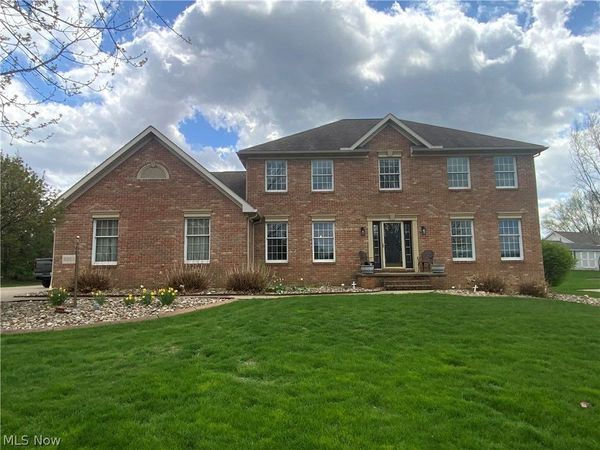 6922 Thornwood Street NW, Canton, OH 44718