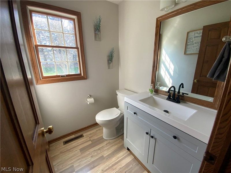 6922 Thornwood Street NW, Canton, OH 44718 Photo 48