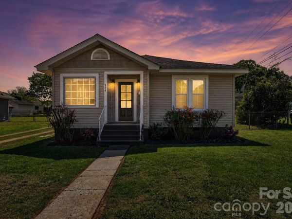 344 Mayflower Avenue, Cramerton, NC 28032