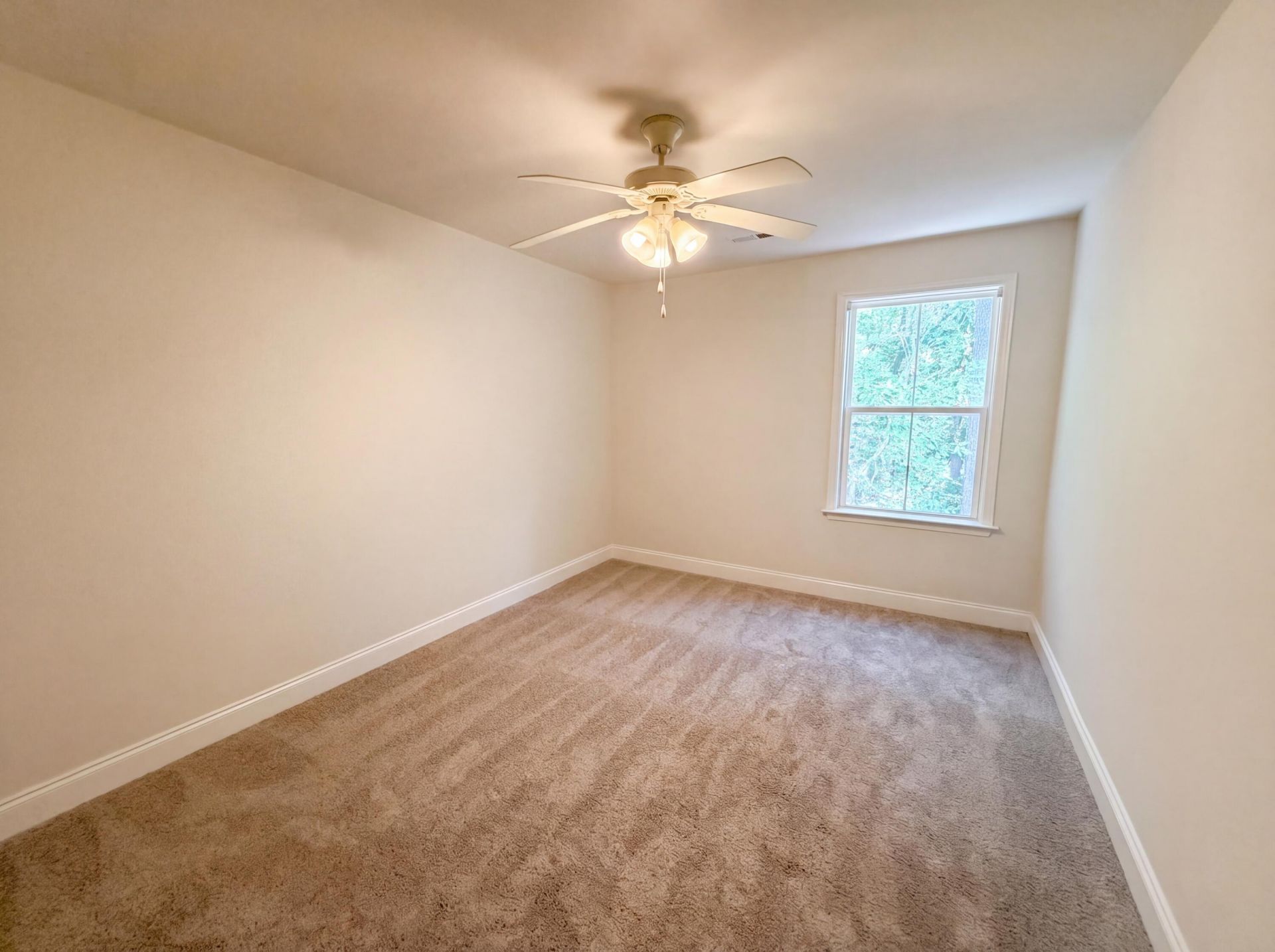 9622 Scarborough Court Photo 12