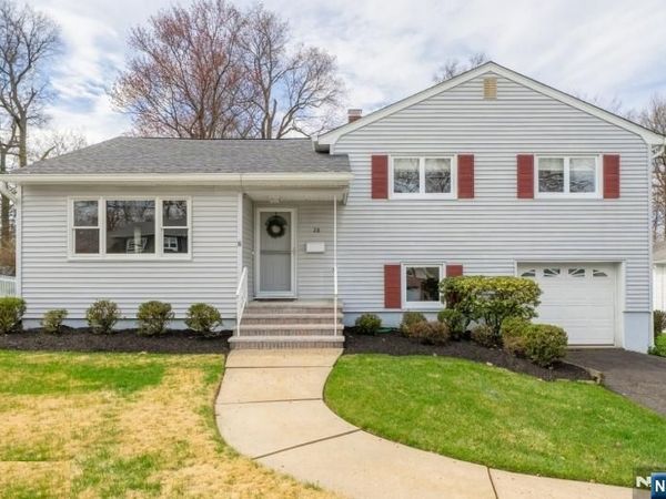 28 Park, WEST CALDWELL, NJ 07006