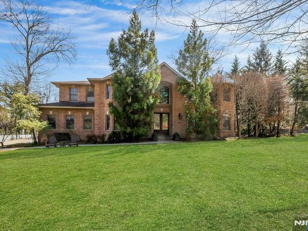 180 Chestnut Street, DEMAREST, NJ 07627