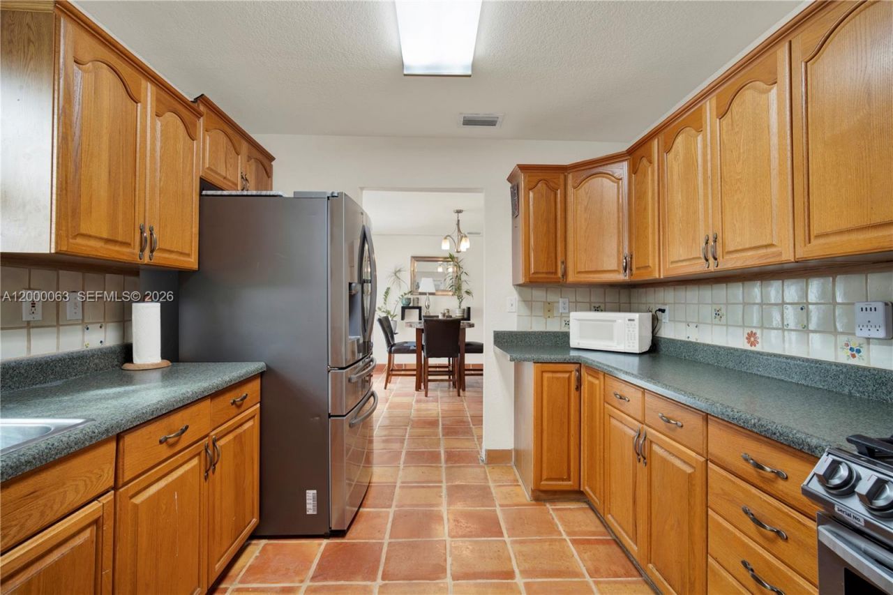 9401 Jamaica Dr, Cutler Bay, FL 33189 Photo