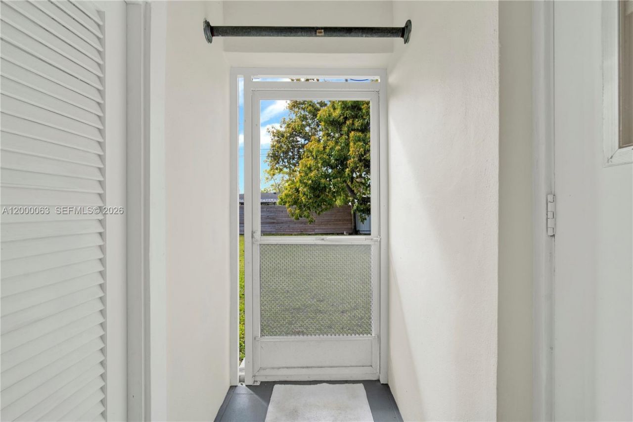 9401 Jamaica Dr, Cutler Bay, FL 33189 Photo