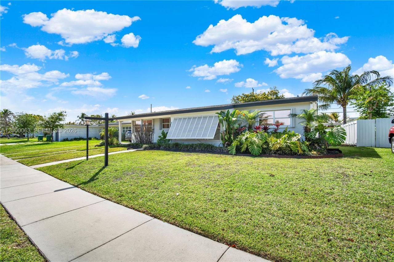 9401 Jamaica Dr, Cutler Bay, FL 33189 Photo