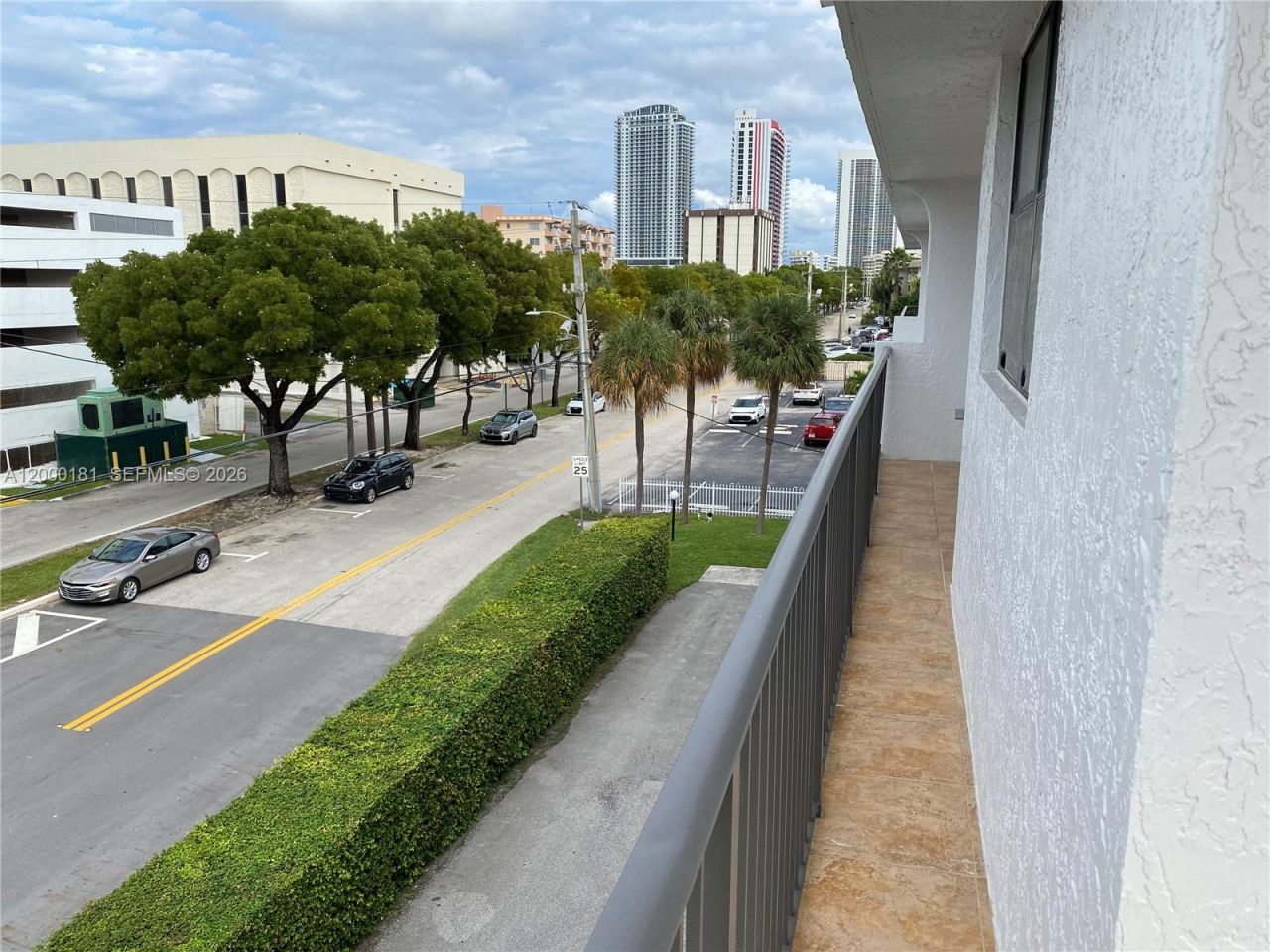 1900 Diana Dr, Unit 3D, Hallandale Beach, FL 33009 Photo