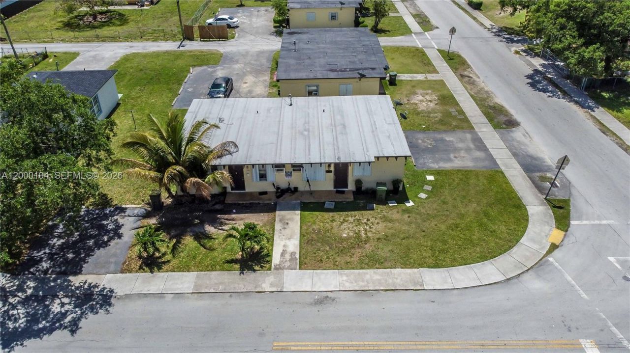 720 SW 6th St, Homestead, FL 33030 Photo