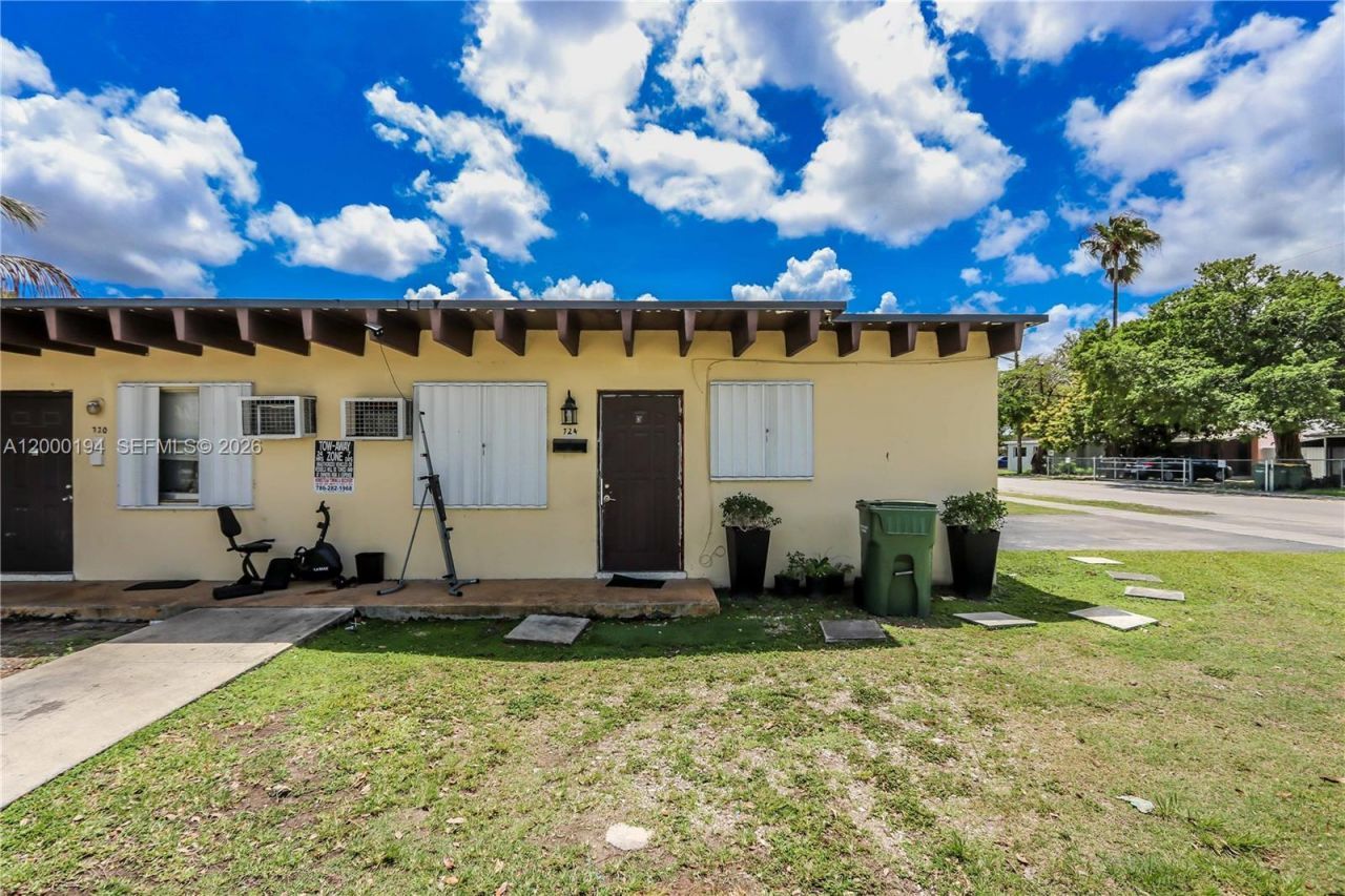 720 SW 6th St, Homestead, FL 33030 Photo