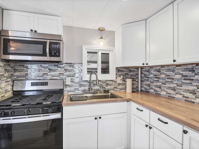 8696 Bayshore Road, Unit 2, Marblehead, OH 43440 Photo 18