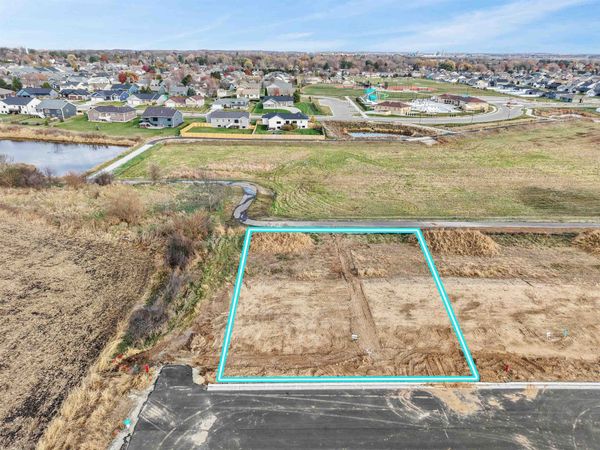 76 S 8th Street, Evansville, WI 53536