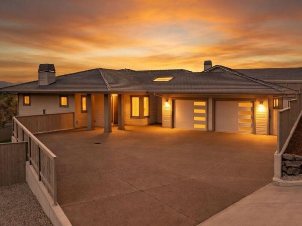 5611 Autumn Park Drive, Medford, OR 97504