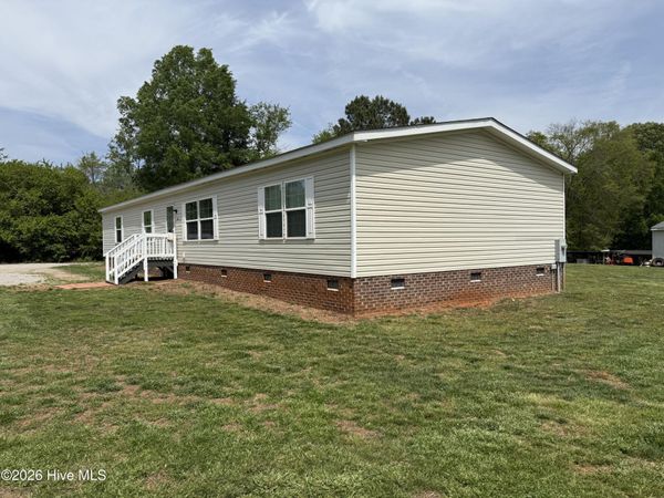1056 Nc 58, Castalia, NC 27816