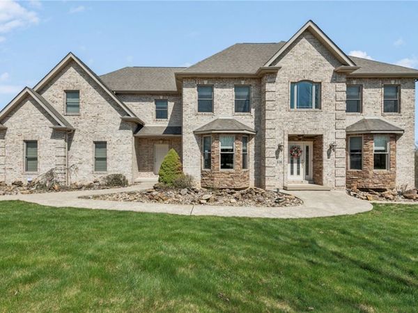 836 Forest Oaks Trail, North Huntingdon, PA 15642