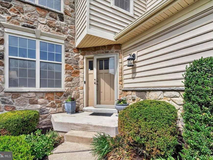 13 Meadow View Lane, Malvern, PA 19355 Main Photo