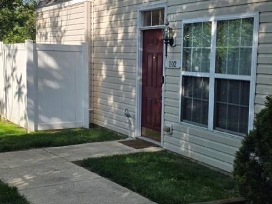 102 Heather Stone Way, Unit 82, Glen Burnie, MD 21061 Main Photo