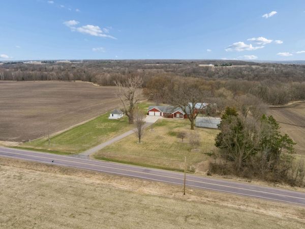 17285 W 250th Street, Belle Plaine, MN 56011