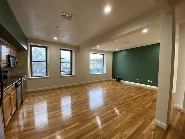 1008 Bennington, Unit 4A, Boston, MA 02128