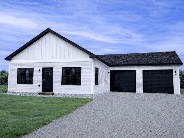 29 Jennifer Avenue, Greene, ME 04236