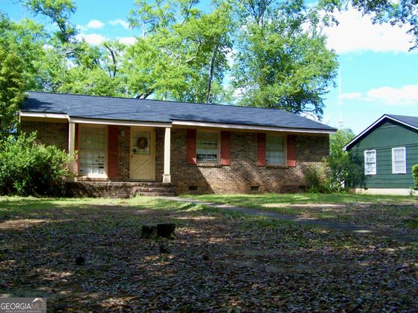 1513 W Highland Avenue, Albany, GA 31707