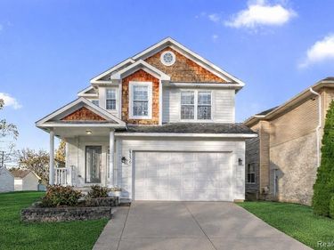 2136 Brock Street, Keego Harbor, MI 48320