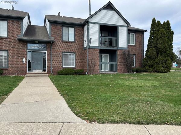 15222 Ashley Court, Macomb Twp, MI 48044
