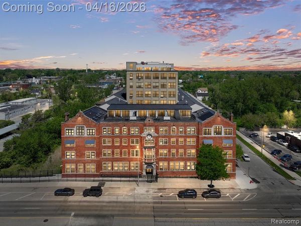 6533 E Jefferson, Detroit, MI 48207