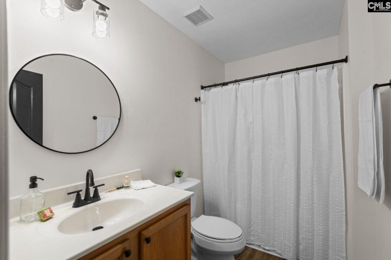 205 Hickory Knoll Road Photo 32