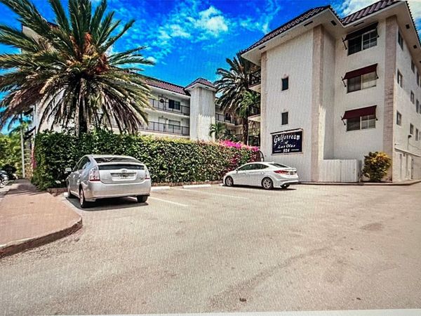 924 SE 2nd Street, Unit 20, Fort Lauderdale, FL 33301