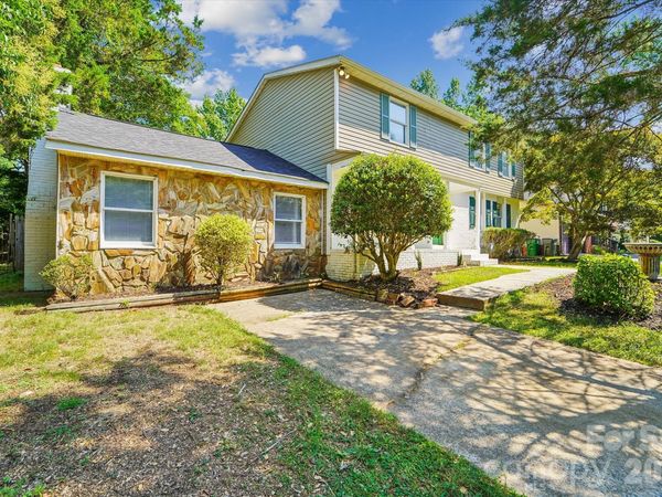 7200 Rollingridge Drive, Charlotte, NC 28211
