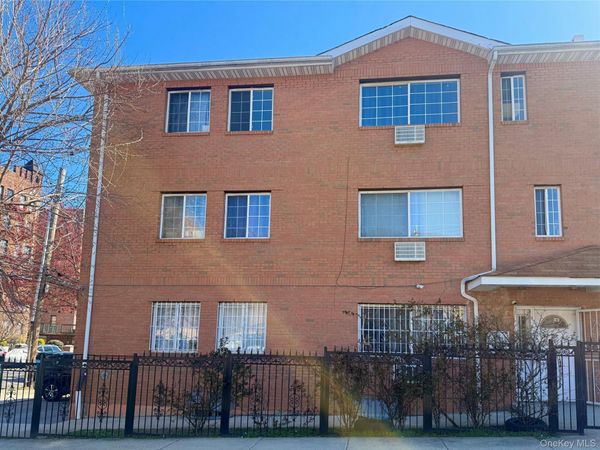 9703 191st Street, Hollis, NY 11423