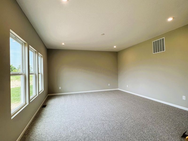 359 Isaac Tharp Street, Pataskala, OH 43062 Photo 4