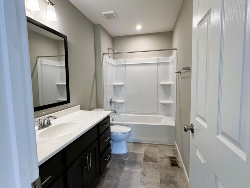 359 Isaac Tharp Street, Pataskala, OH 43062 Photo 8