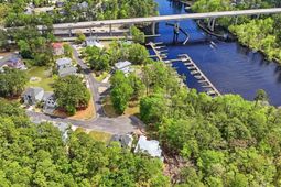 168 Harbor Oaks Dr. photo 4