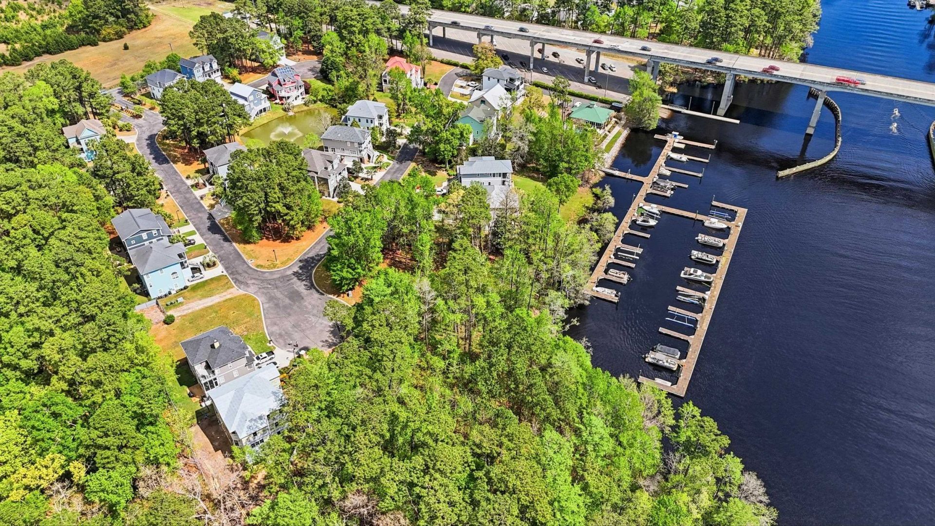 168 Harbor Oaks Dr. Photo 5