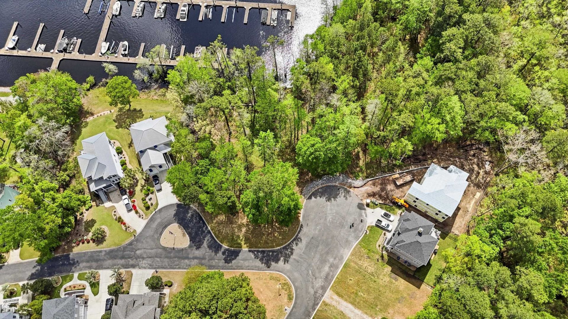 168 Harbor Oaks Dr. Photo 8