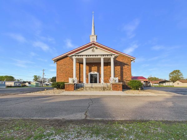 916 Eastern, Worhtington, KY 41183