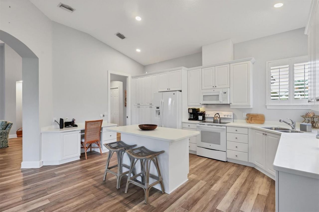 5445 46th Court W, Bradenton, FL 34210 Photo