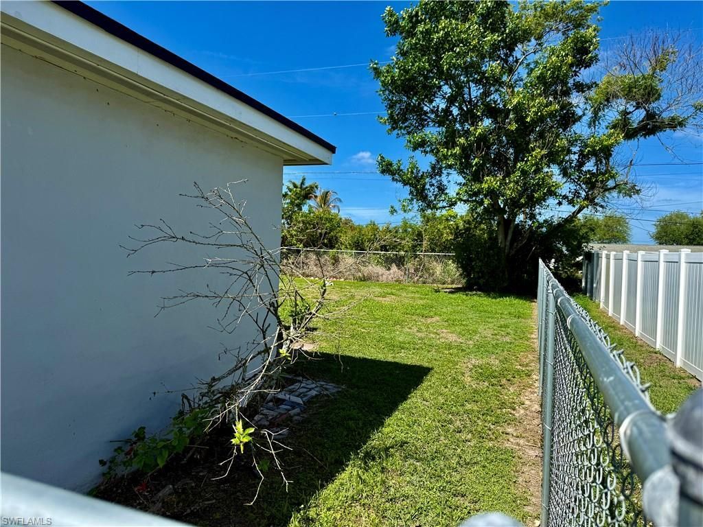 332 Dellwood Ave, Lehigh Acres, FL 33936 Photo