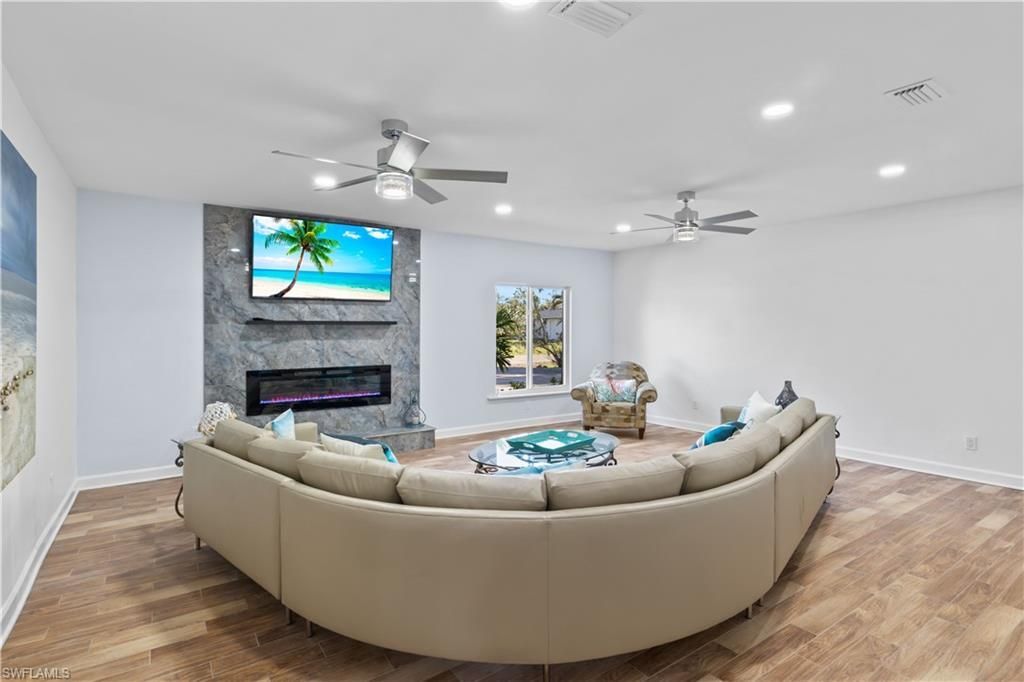 9421 Moonlight Dr, Sanibel, FL 33957 Photo