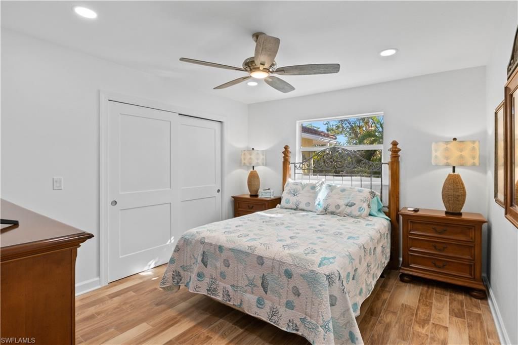 9421 Moonlight Dr, Sanibel, FL 33957 Photo