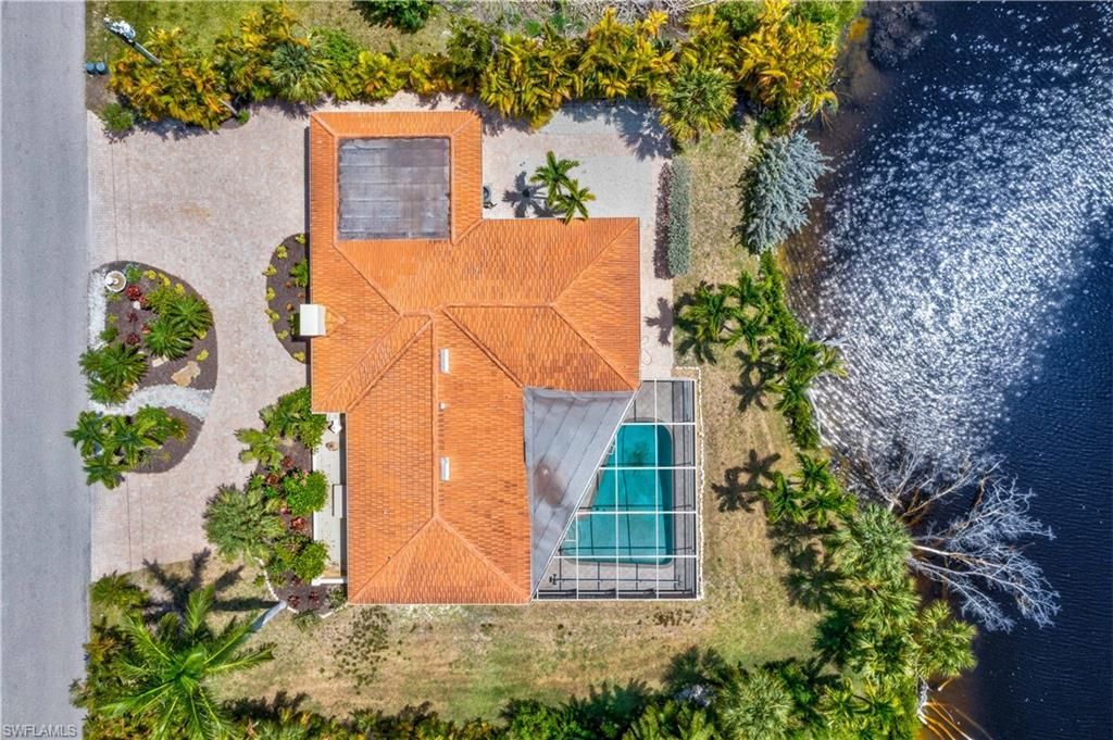 9421 Moonlight Dr, Sanibel, FL 33957 Photo