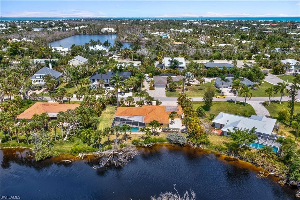 9421 Moonlight Dr, Sanibel, FL 33957 Photo