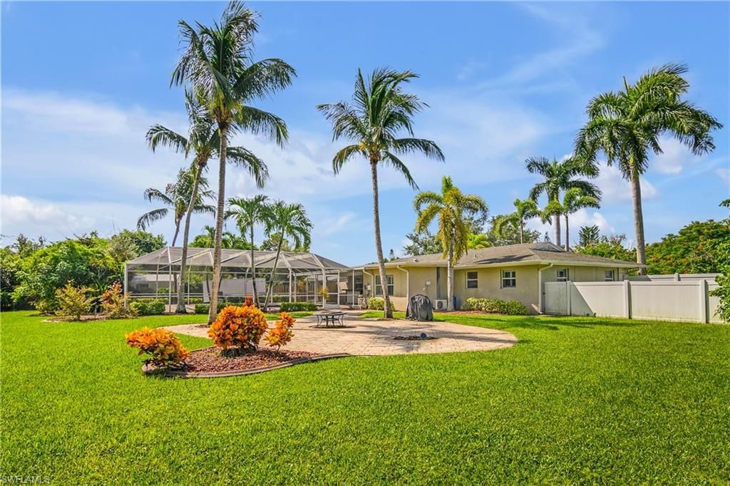 1687 N Flossmoor Rd, Fort Myers, FL 33919 Photo