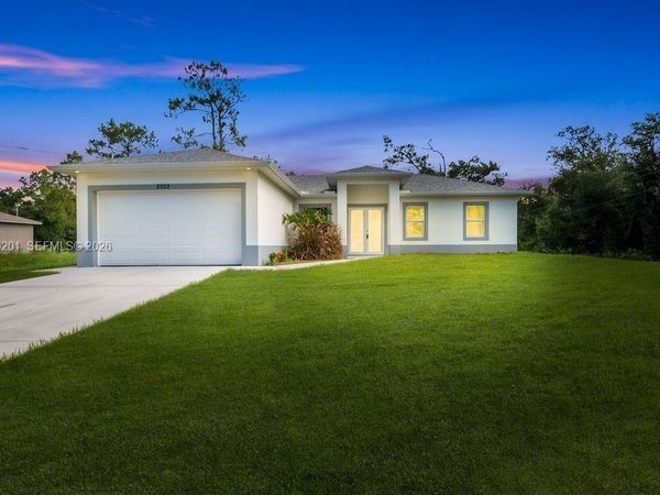 2003 E 14th ST , Lehigh Acres, FL 33972