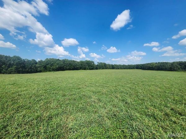 000 M- Girlstown Road , Mountain Grove, MO 65711